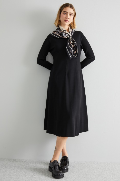 Flared knit dress Intrend