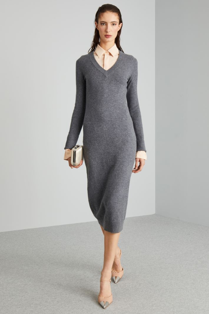 Slim-fit cashmere-blend dress Intrend