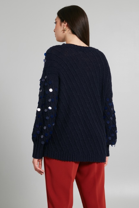 Maglia con maxi paillettes