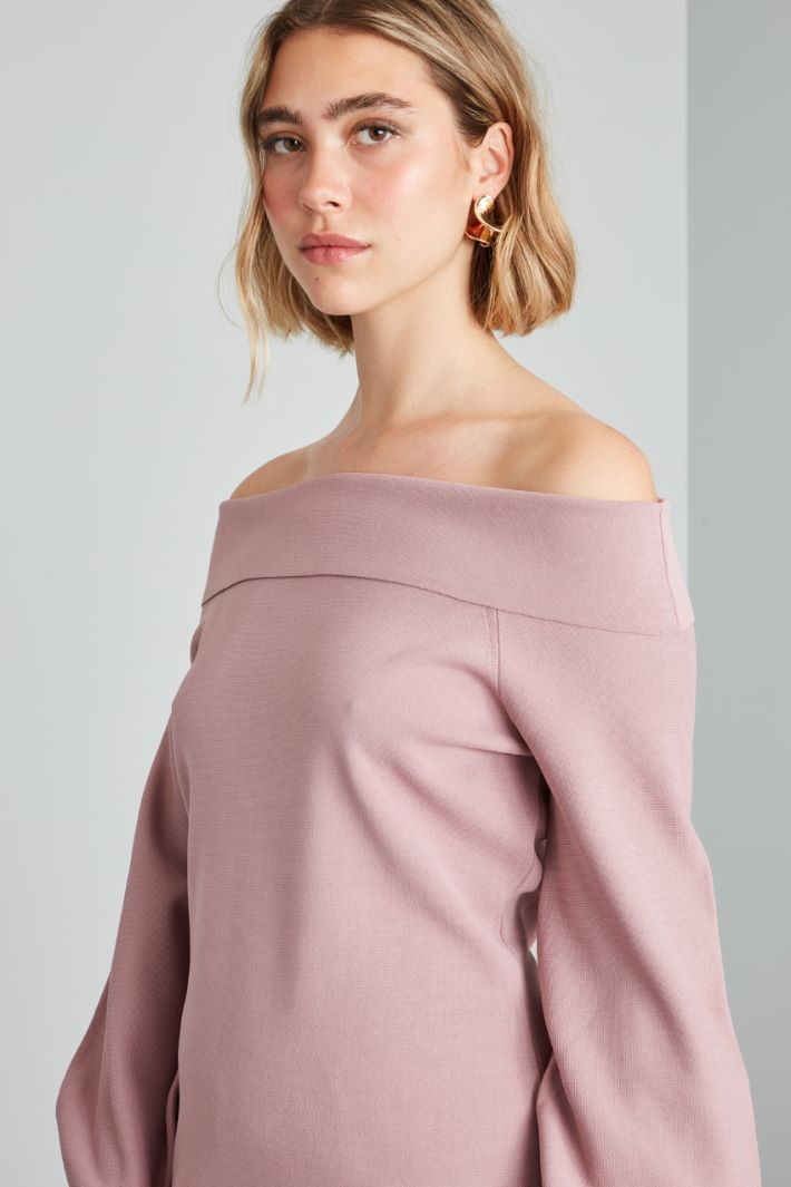 Viscose off-the-shoulder sweater Intrend - 4