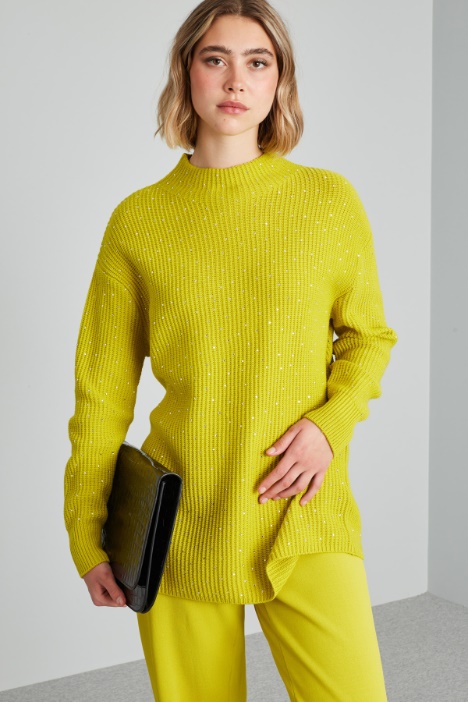 Sweater with rhinestones Intrend