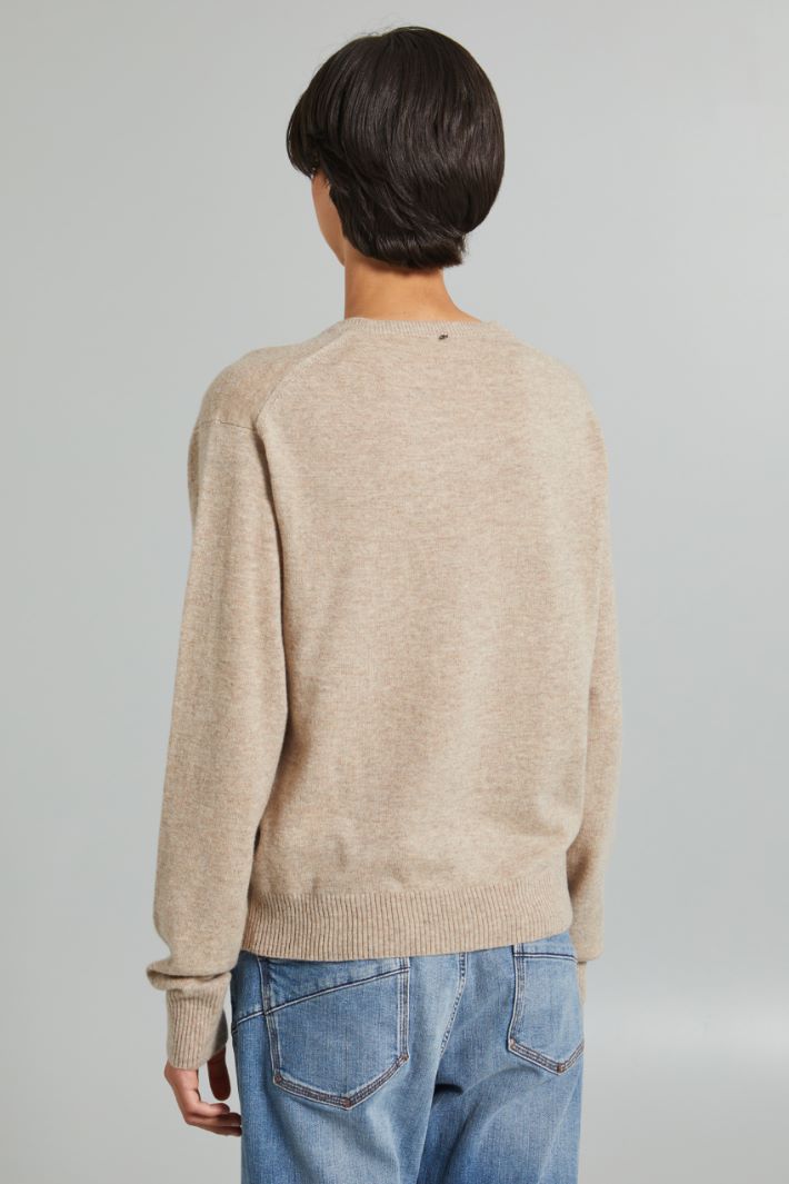 V-neck sweater Intrend - 2