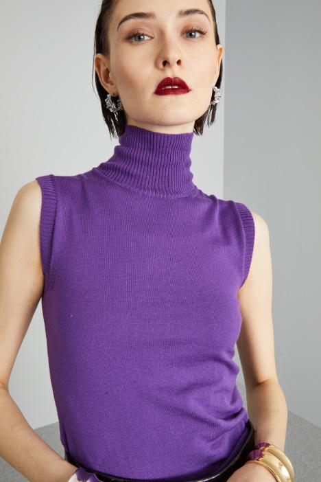 Dolcevita smanicato in lana