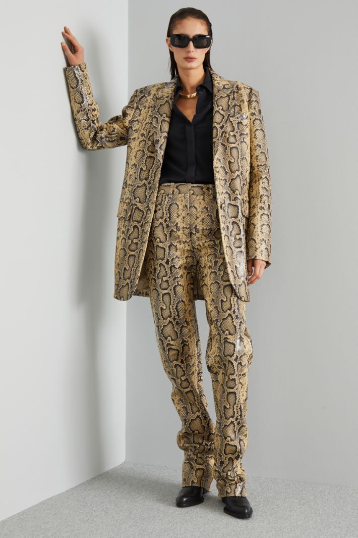 Python-print leather blazer Intrend