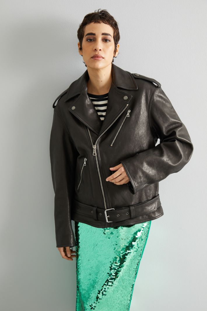 Biker jacket with strap Intrend - 3