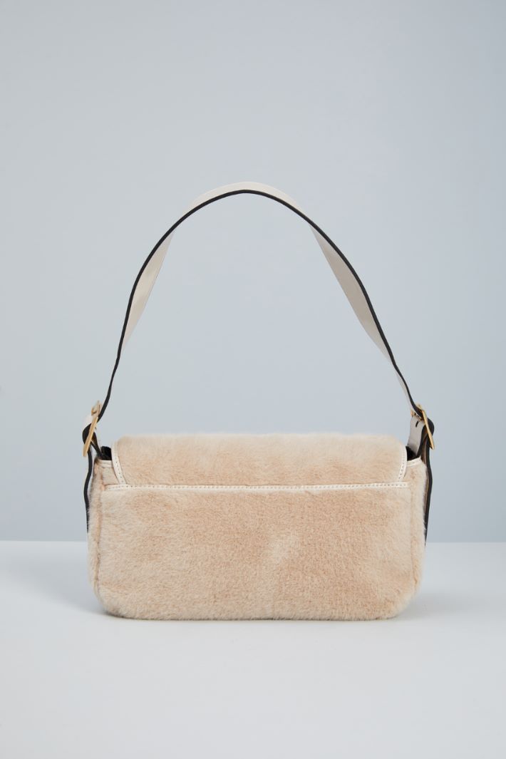 Fur-effect bag Intrend - 3