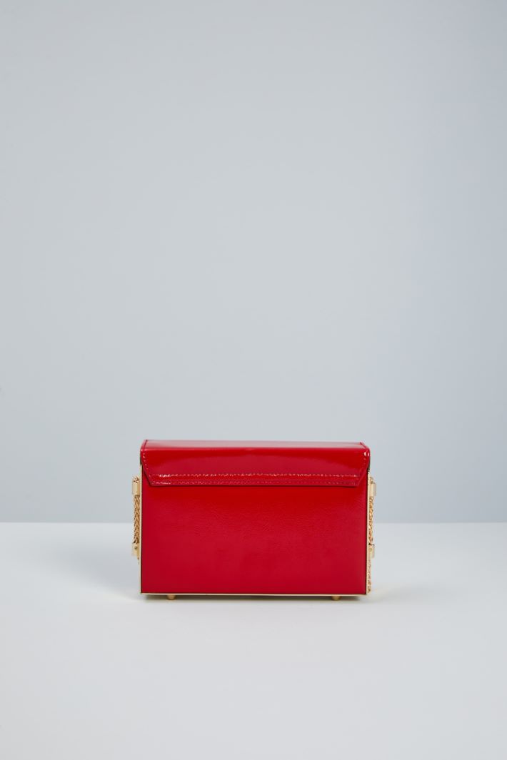 Patent leather and metal clutch Intrend - 3