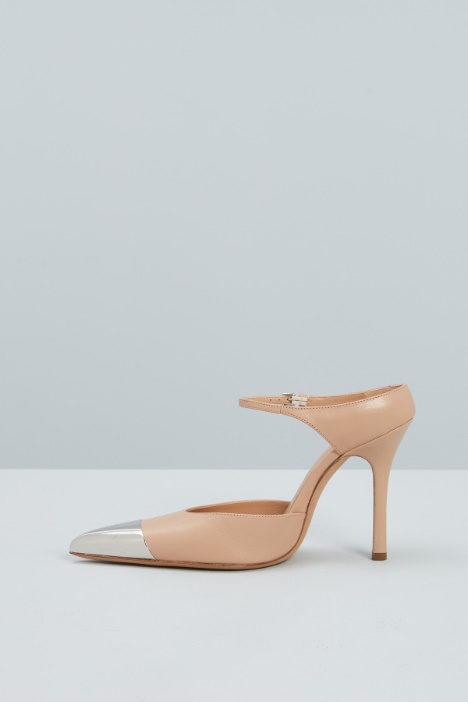 Décolleté con puntale