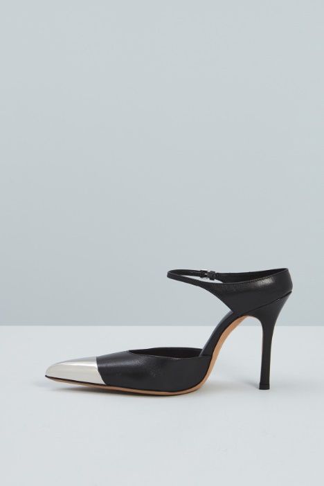 Décolleté con puntale