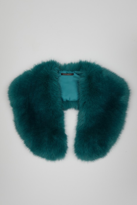 Faux fur collar Intrend