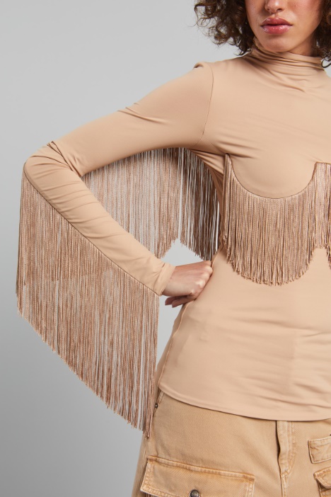 Top con frange lunghe