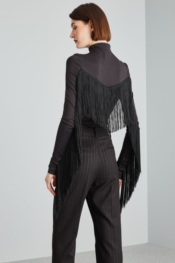 Long fringe-adorned sweater Intrend - 2