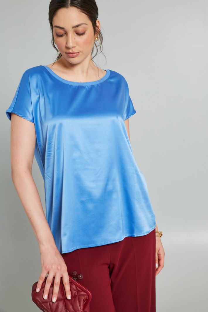 Satin T-shirt Intrend - 3