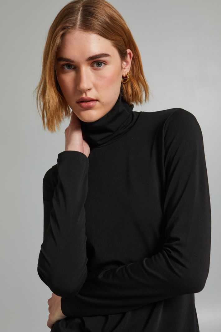 Stretch jersey polo-neck sweater Intrend - 4