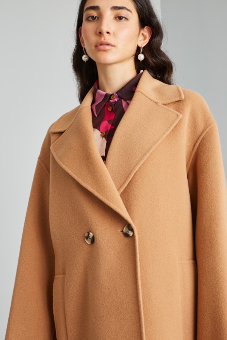 Cappotto a uovo in panno