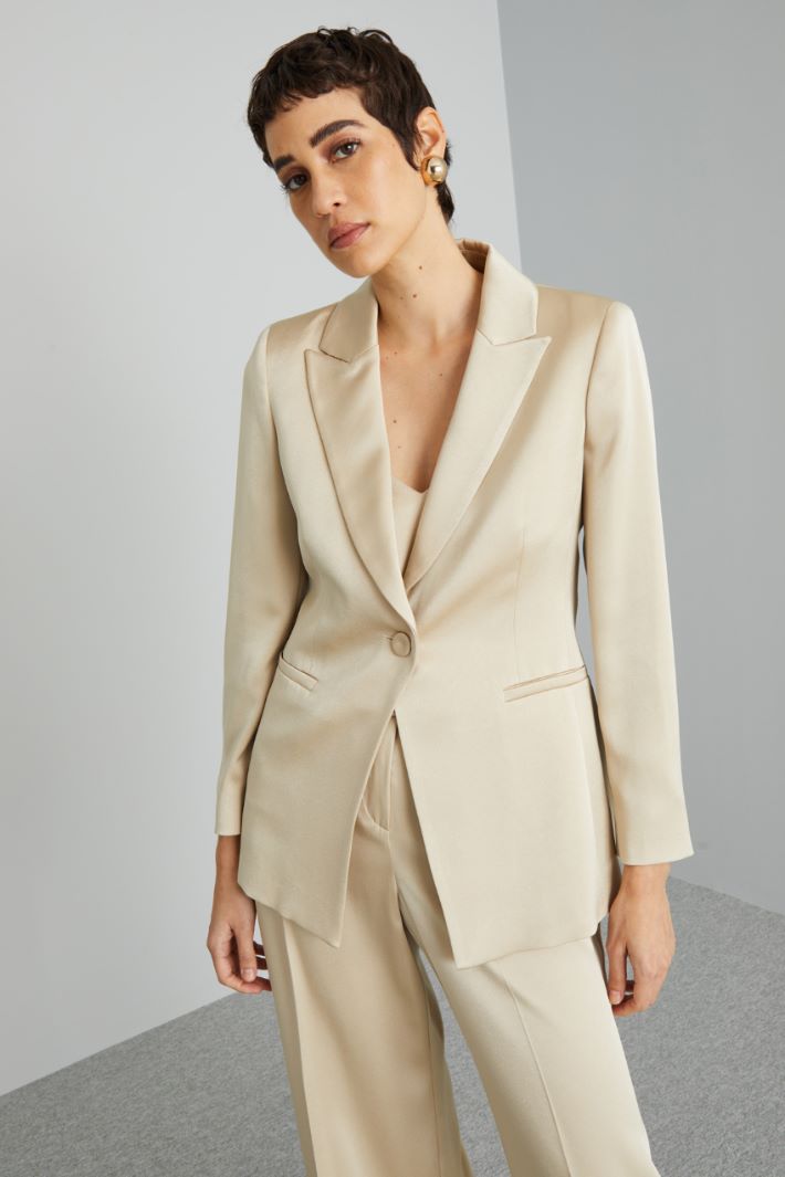 Single-breasted satin blazer Intrend - 3