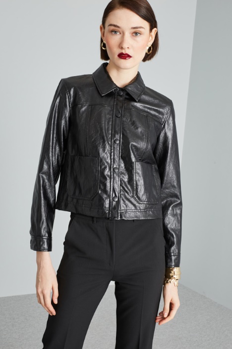 Short faux leather jacket Intrend