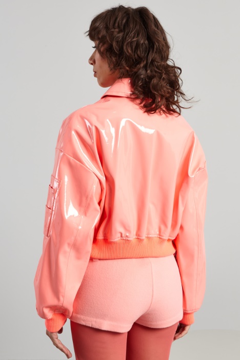 Giacca corta in vernice