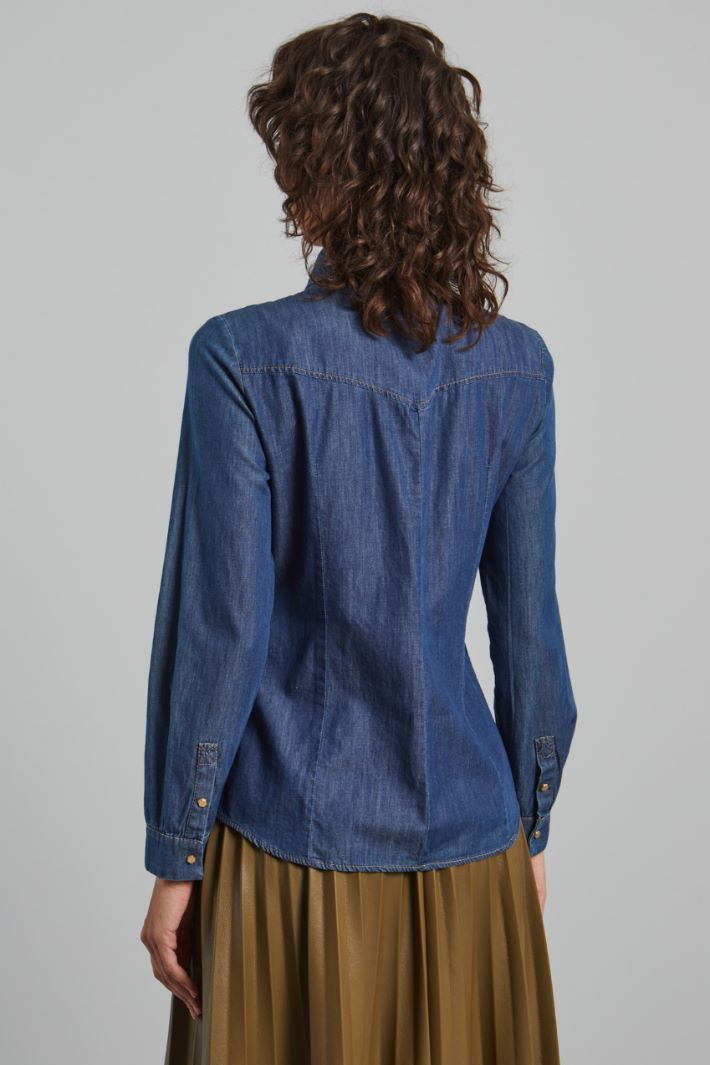 Lightweight denim shirt Intrend - 2