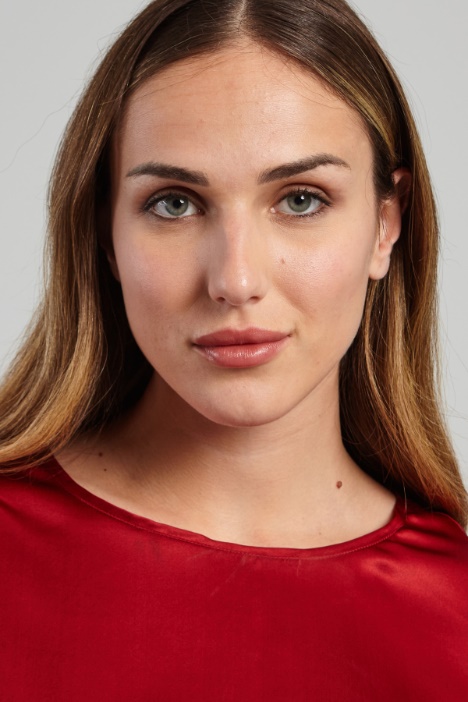 Blusa in seta lavata