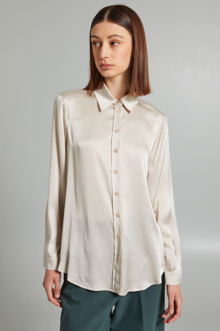 Fluid satin shirt Intrend - 3