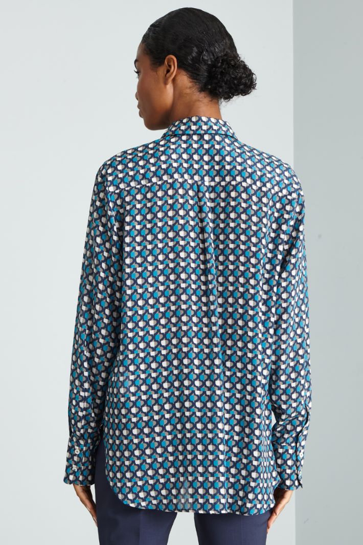 Printed crepe shirt Intrend - 2