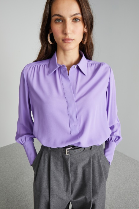 Blusa in crépe de chine