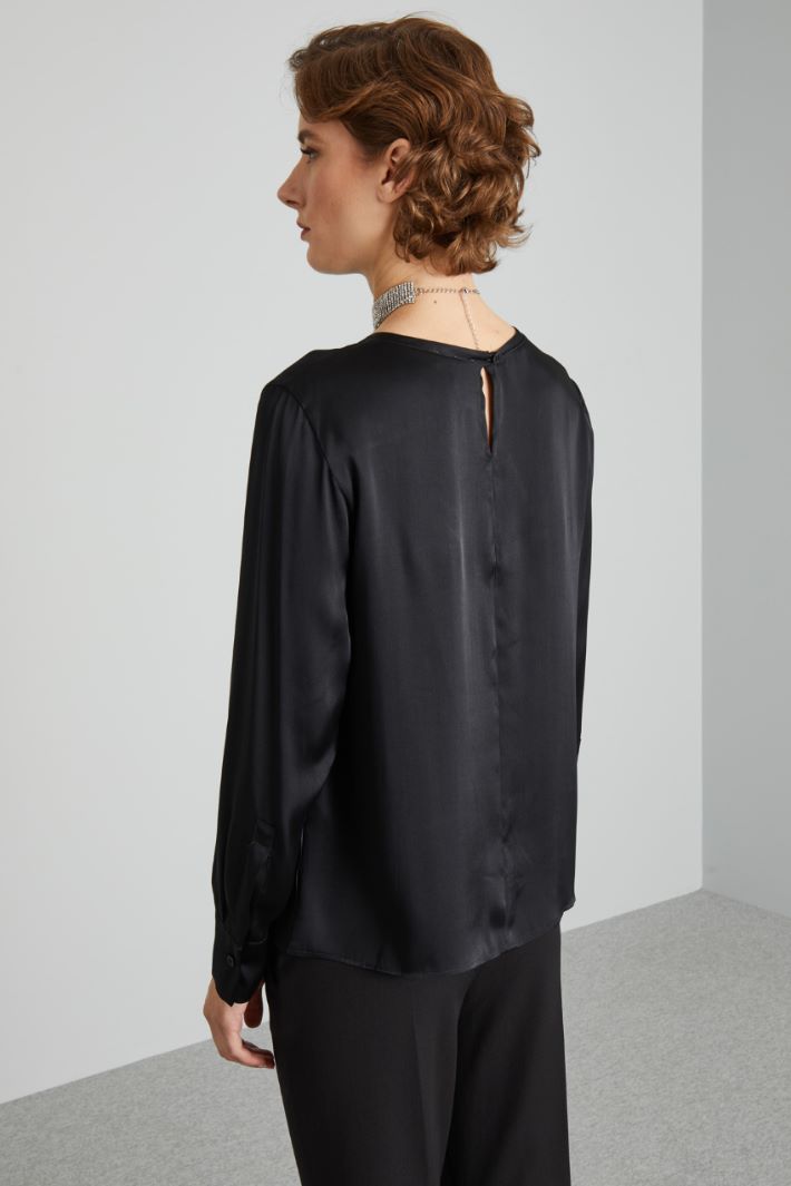 Blusa in raso di seta Intrend - 2