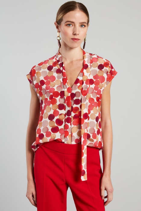 Scarf-decorated silk blouse Intrend