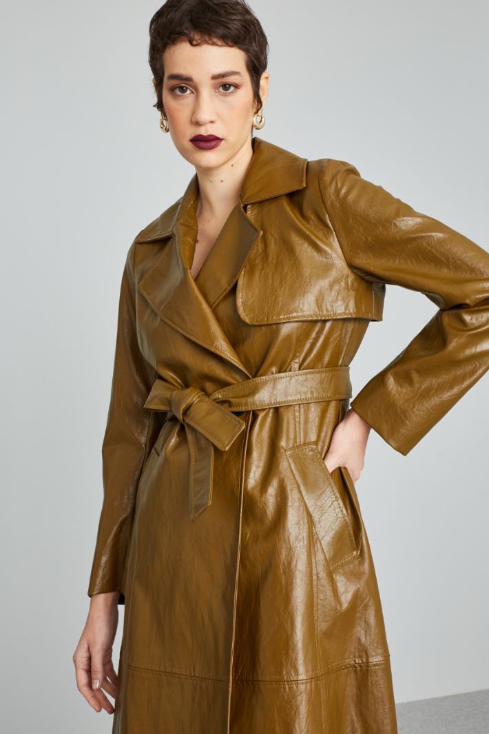 Faux leather trench coat Intrend - 4