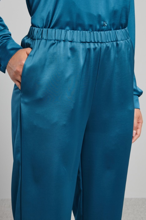 Pantaloni morbidi in raso