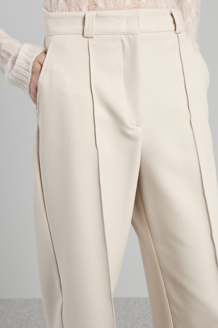 Trousers with sewn pleats Intrend - 4