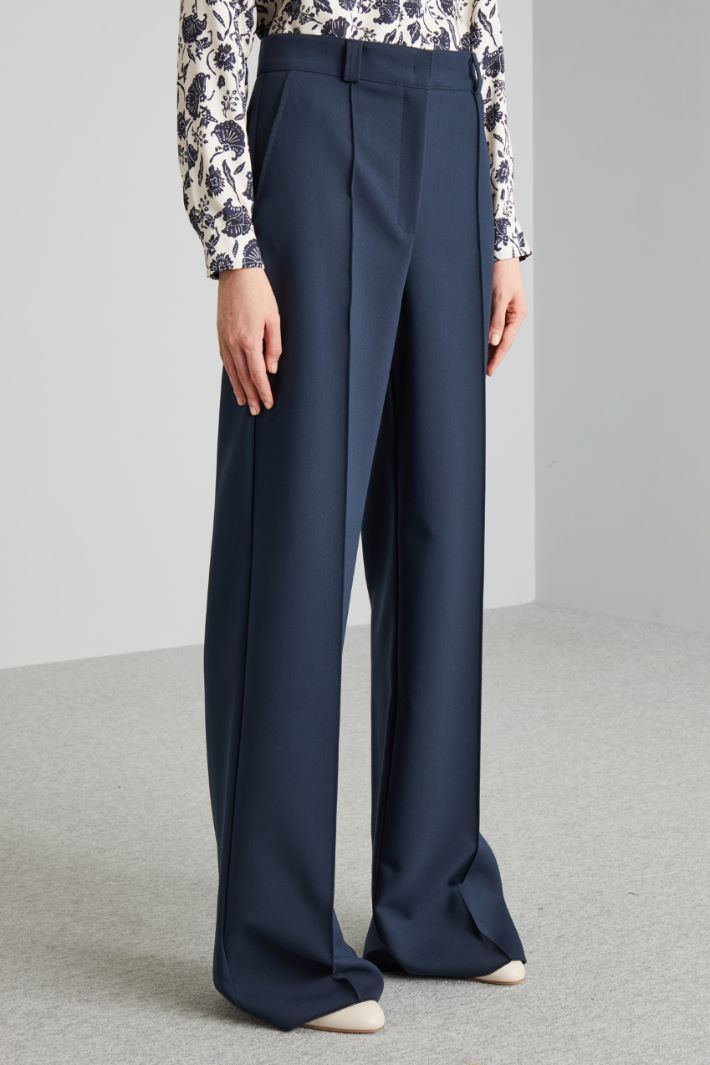 Trousers with sewn pleats Intrend - 2