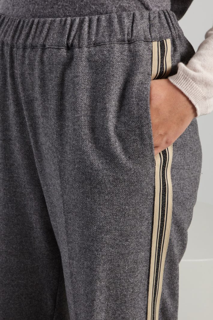 Trousers with side bands Intrend - 4