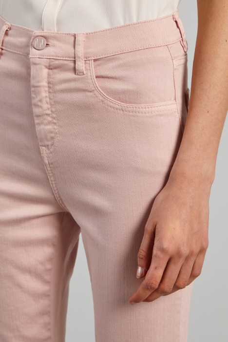 Pantaloni cropped in bull