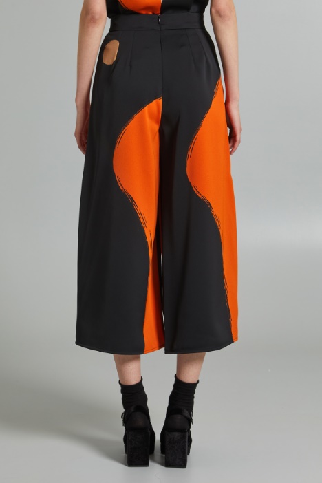 Pantaloni in enver satin lucido