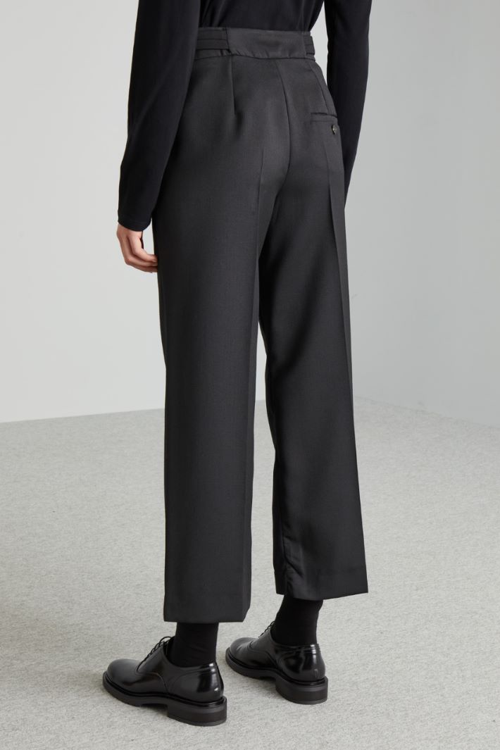 Trousers with tab details Intrend - 2