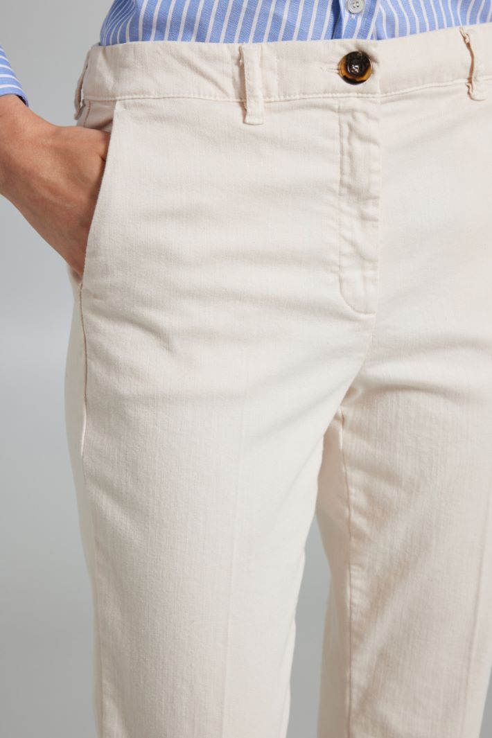 Chinos in drill fabric Intrend - 4