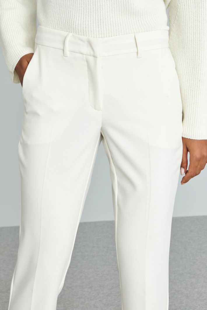 Slit-embellished trousers Intrend - 4