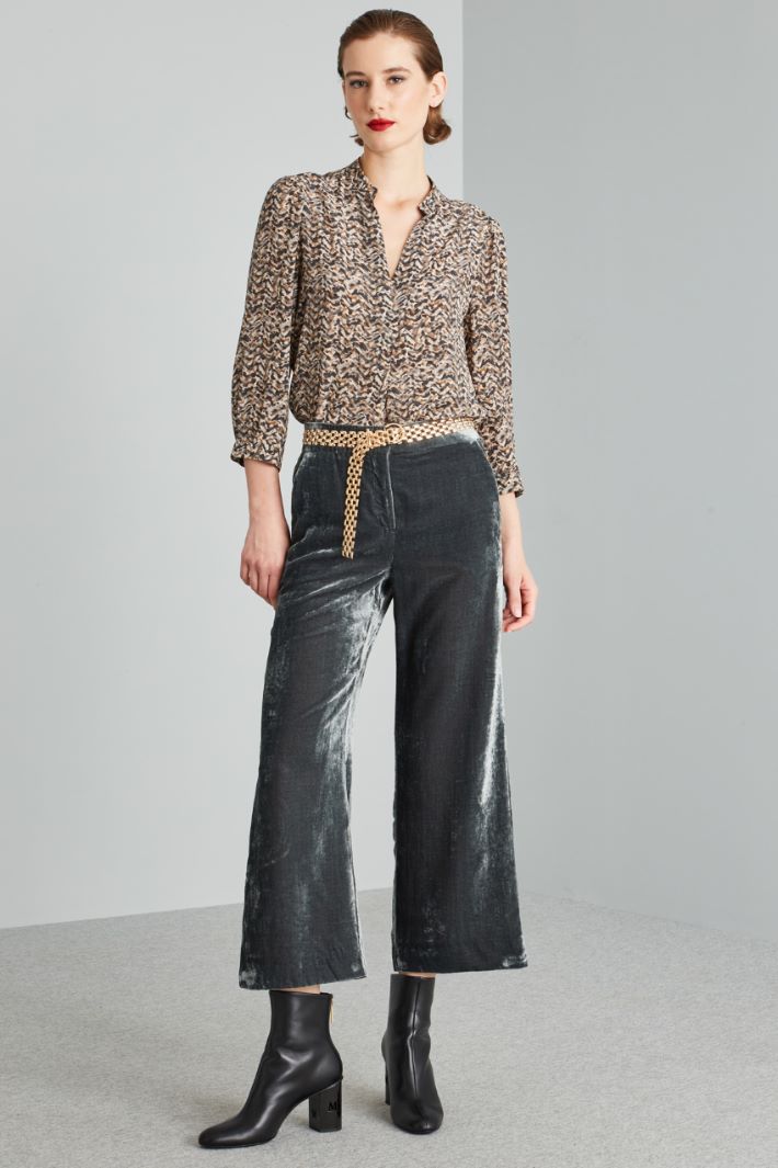 Cropped chenille trousers Intrend