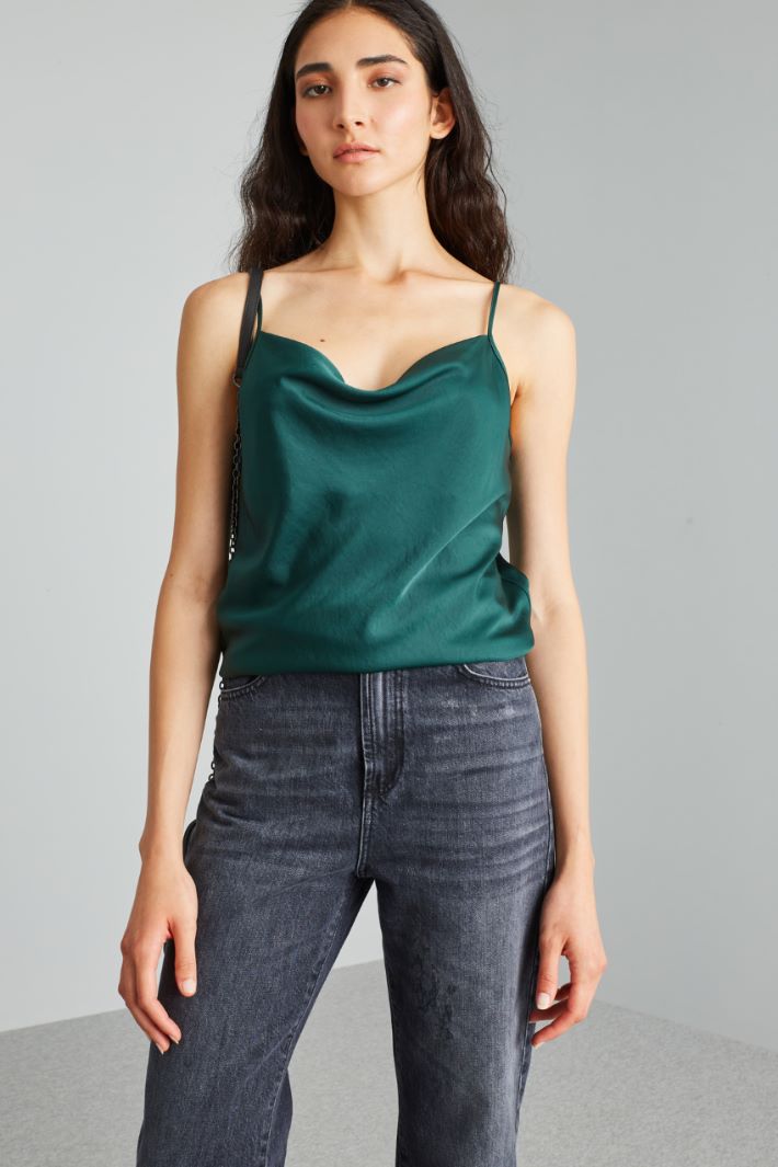 Draped neck top Intrend - 3