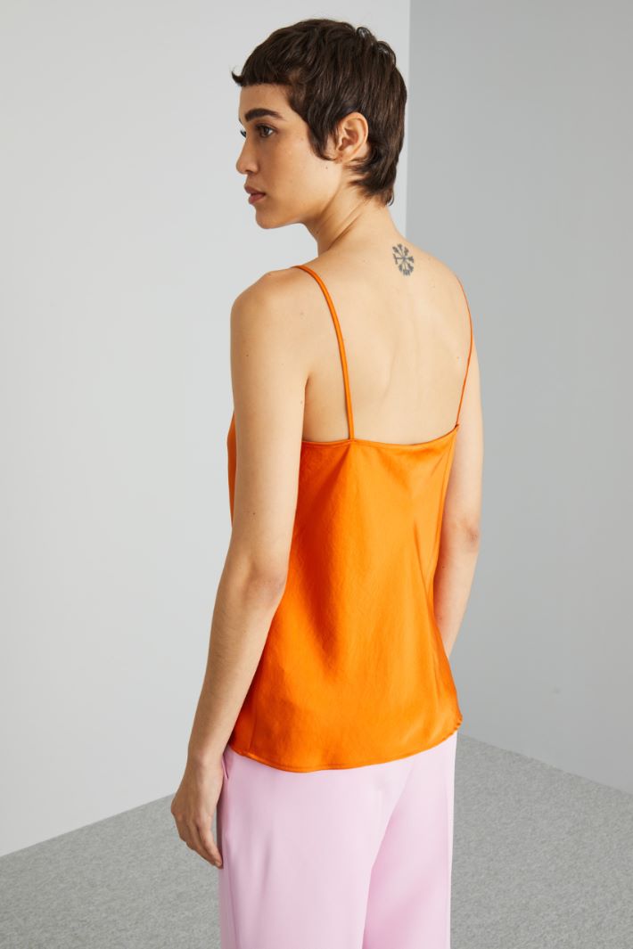 Draped neck top Intrend - 2