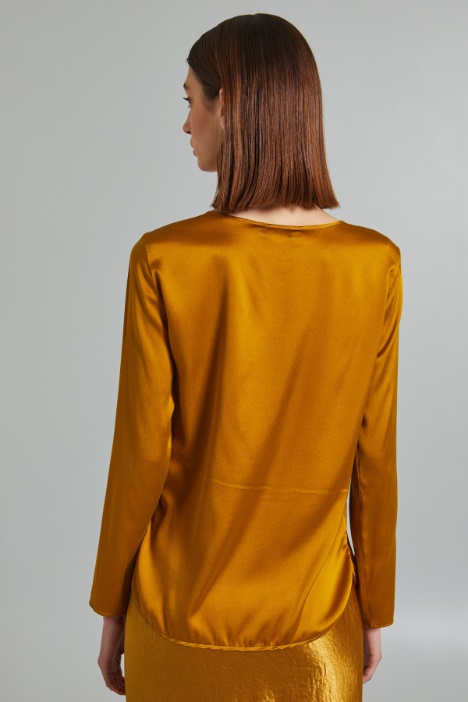Blusa de satén de seda