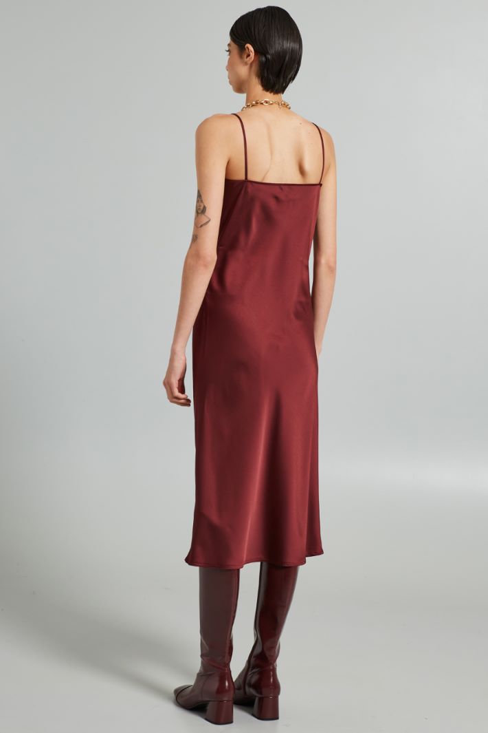 V-neck slip dress Intrend - 2