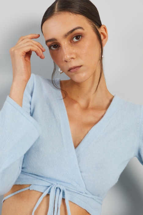 Coprispalle incrociato in lana