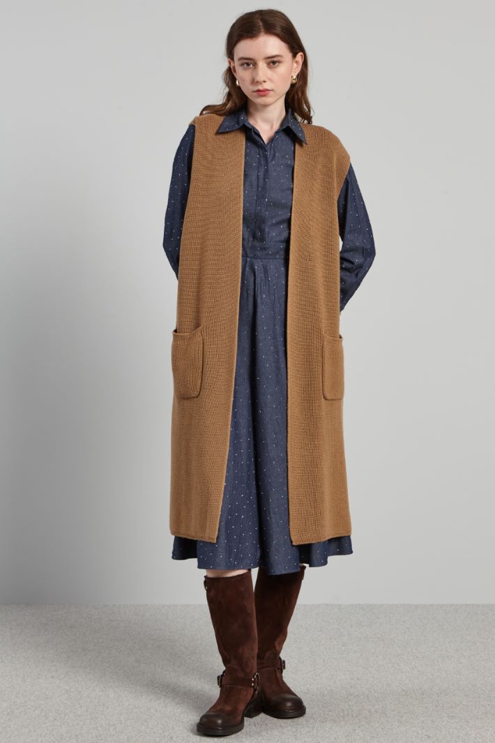 Long gilet with pockets Intrend