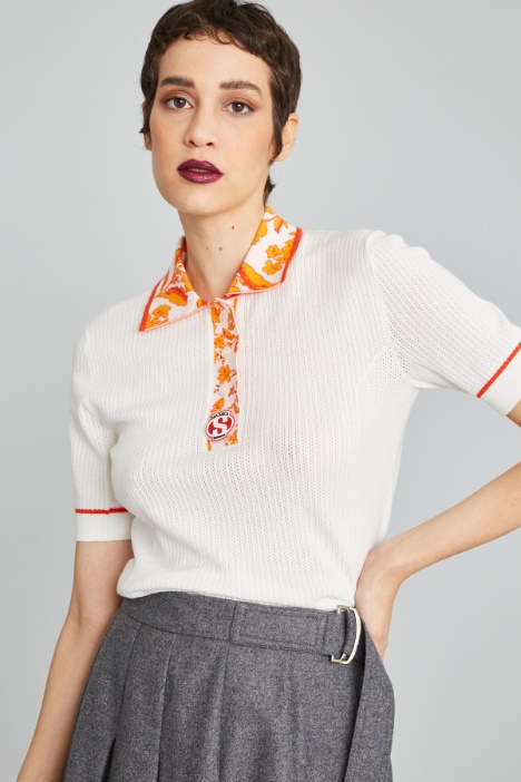 Polo con dettagli a contrasto