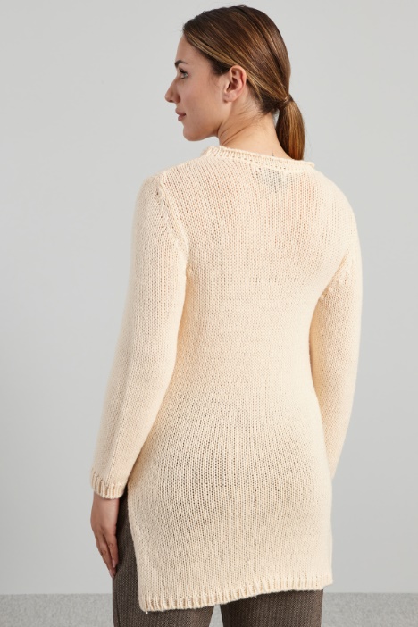 Maglia lunga con spacchi