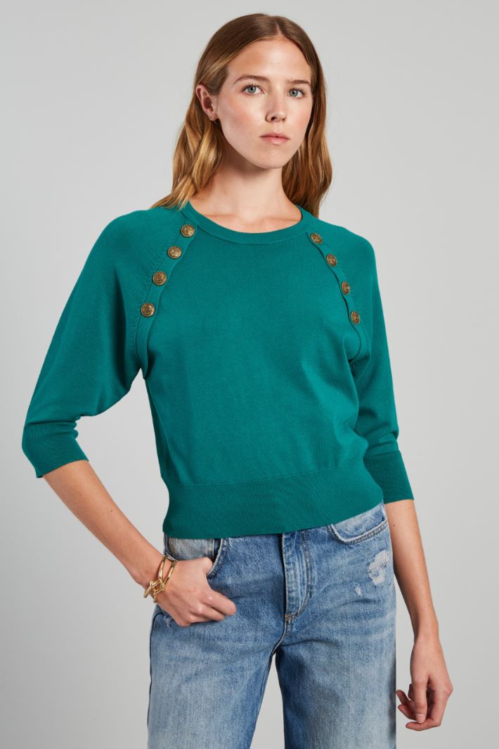 Sweater with metal buttons Intrend - 3