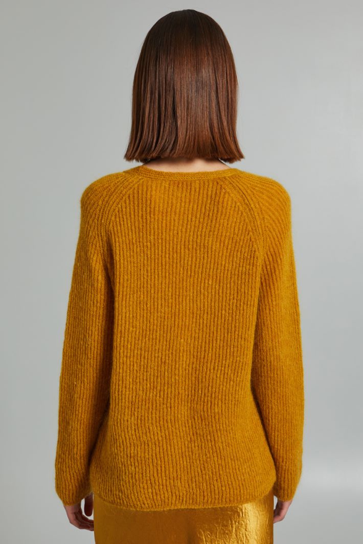 V-neck sweater Intrend - 2